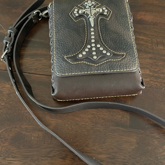 Beautiful handmade one of a kind! Bag itself is in excellent condition! - Picture 9 of 16